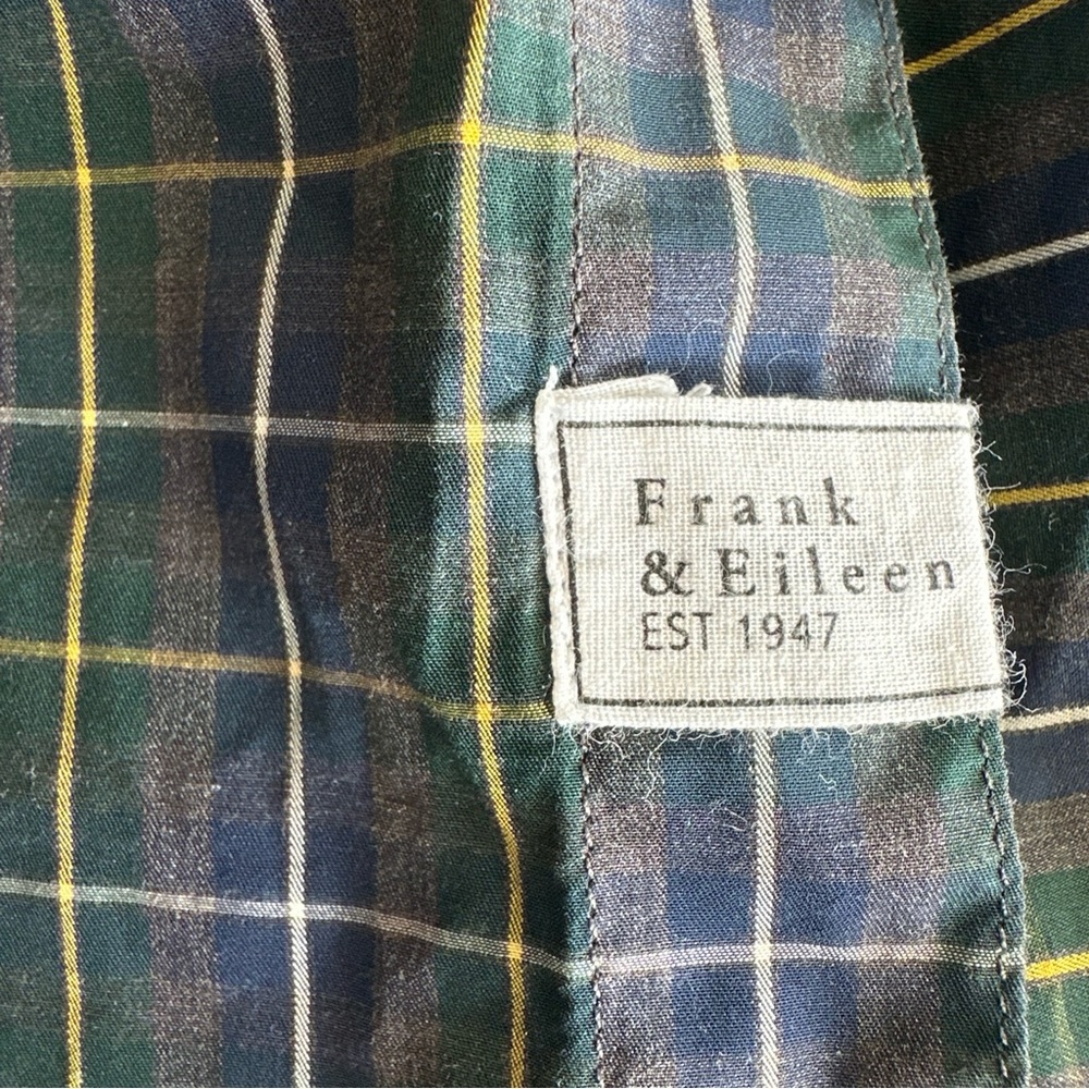 Frank & Eileen Barry Plaid Button Up - image 4